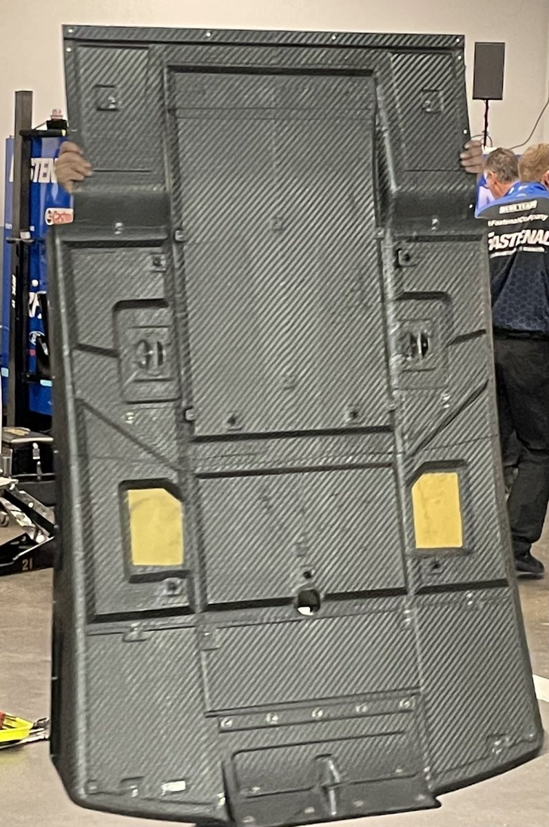 JerryJordan_KTT's tweet photo. More #NASCAR after dark at @DAYTONA w/ a behind-the-scenes shot of the new #Underwing 🔥🔥 https://t.co/DnvKT6j5sj