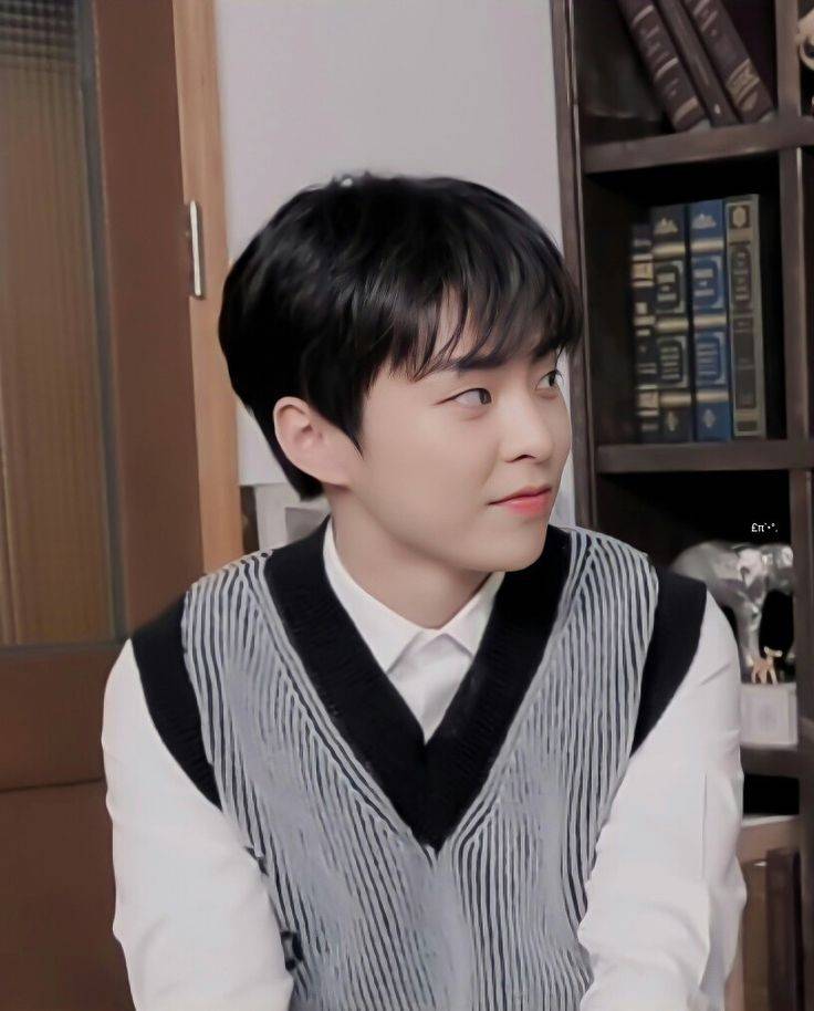 HourlyXiuminn's tweet photo. #시우민 #XIUMIN @weareoneEXO https://t.co/kbQZ8xuv4O