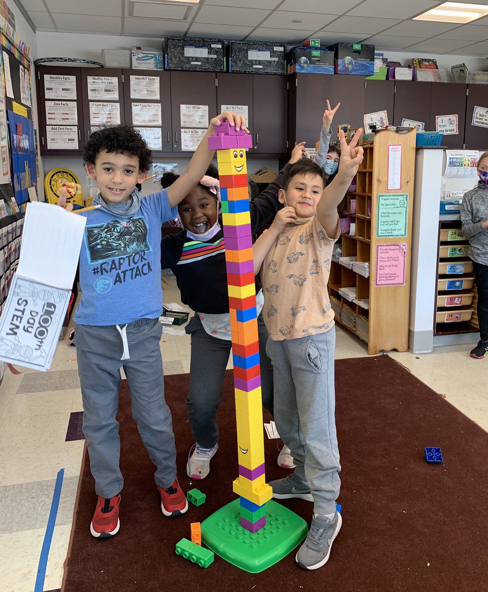 NancyCastle321's tweet photo. Such a fun busy week in 2nd grade: Valentine’s Day party, 100th day stem activities, &amp; an awesome assembly! While doing our weekly reflection, it was so nice to hear Ss say that being together was their favorite part of the week❤️ https://t.co/op0bDcMf9G