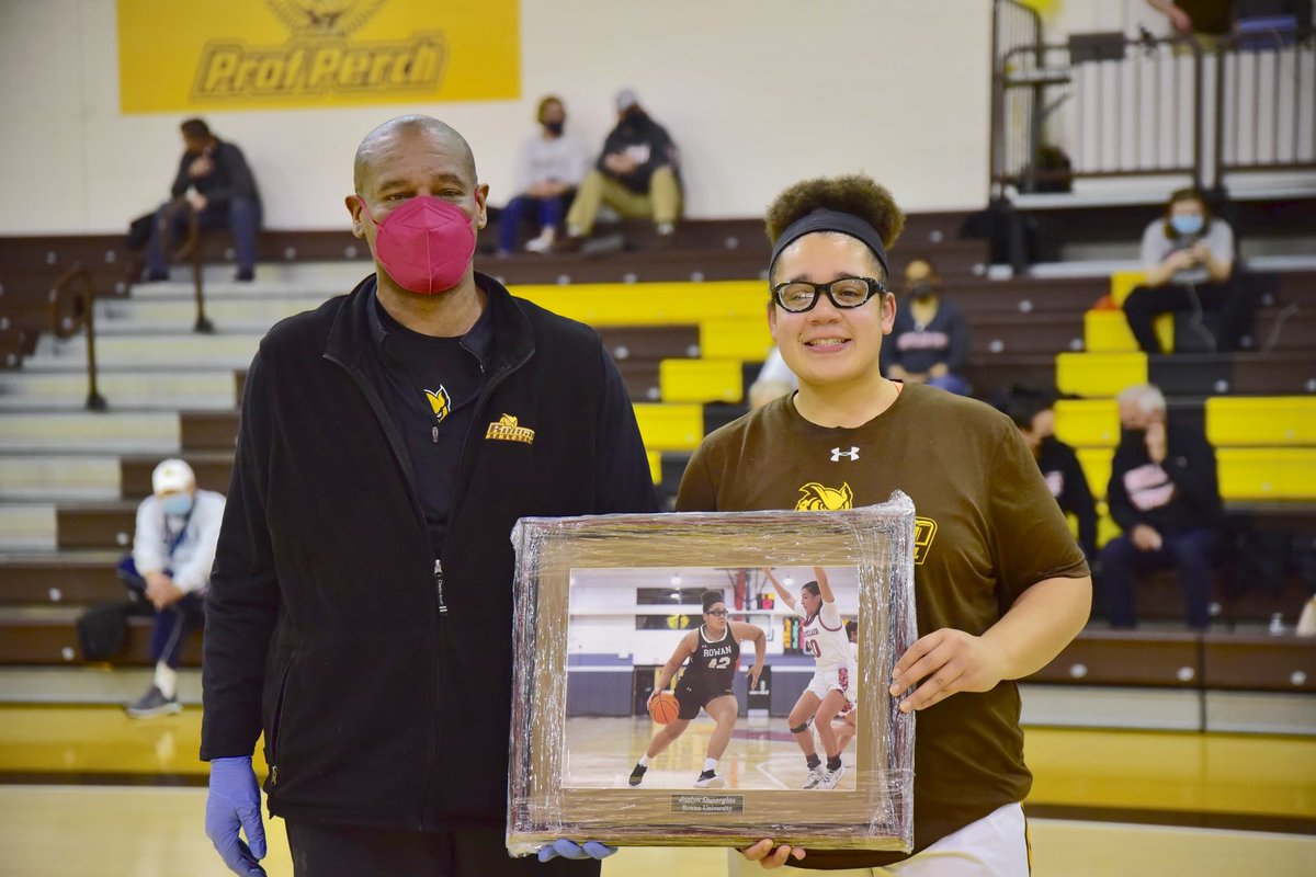 RowanWBB's tweet photo. A special night in Esby 🤎

Thank you Jazzy for your unwavering commitment to this program, we are better because of you. 

You are the epitome of what a teammate should be and it has been a honor to watch you grow as a player and person. 

#RowanPROUD https://t.co/cgy2WaQIS7