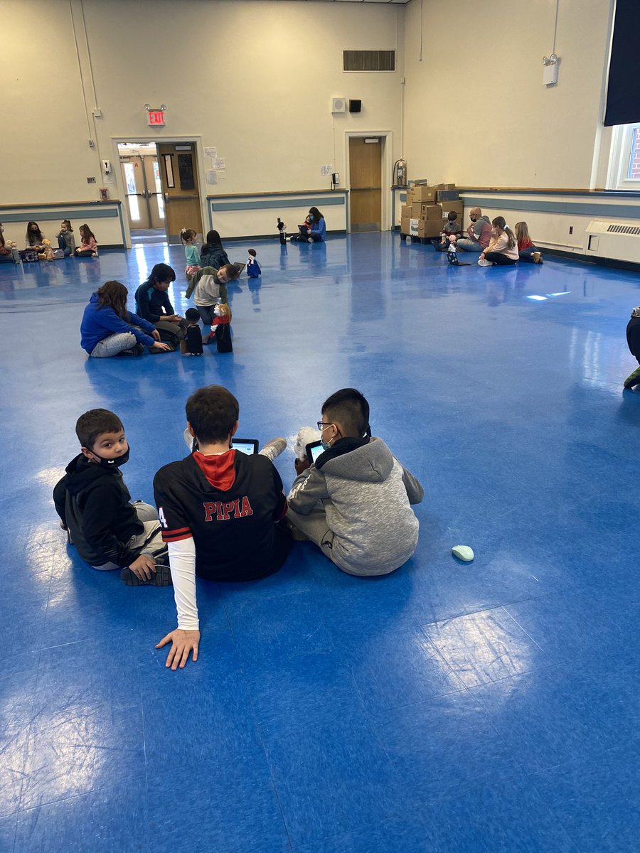 These groups had so many great questions and the conversations were fascinating! #buddies <a href="/MsMartin813/">Ms. Martin</a>