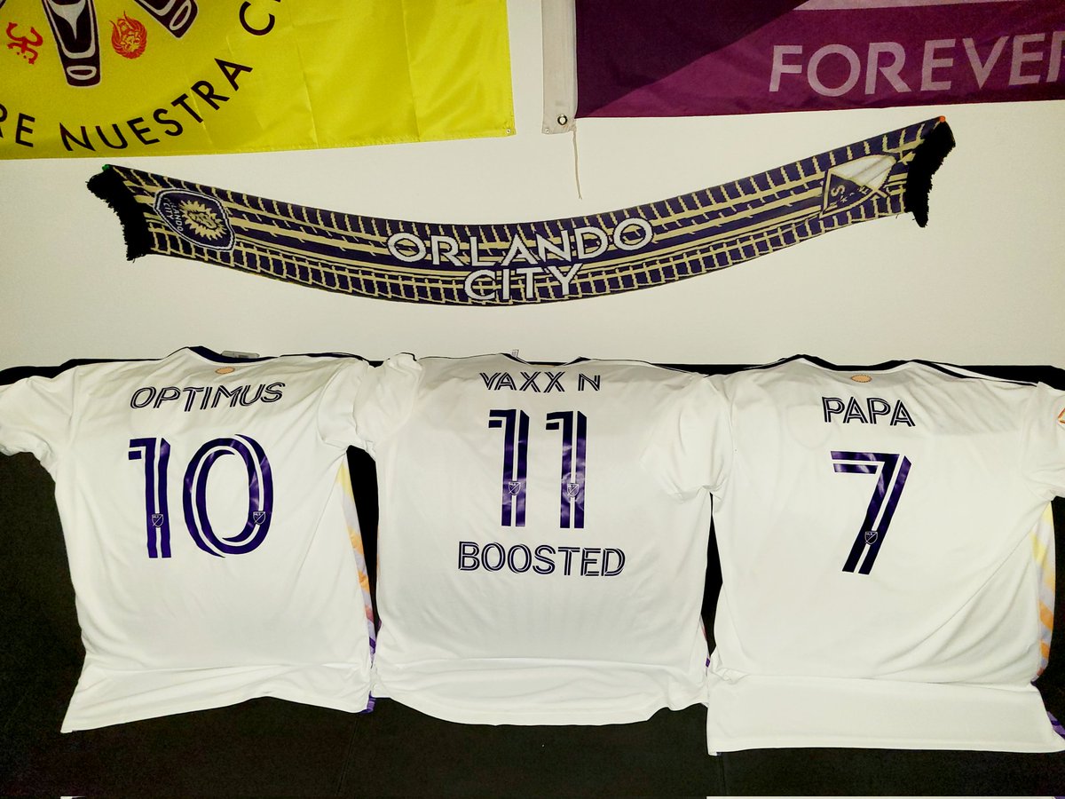fredofigue's tweet photo. Figueroa's boys are ready once again! MLS didn't want me to put "De Puta Madre" on my kit🙄 Always nice to see the fam out and about! Always a pleasure to see Mama @Kay_Rawlins 💜#VamosOrlando #Optimus #VaxxNBosted #Papa #SunshineKit https://t.co/yHrXISERM1