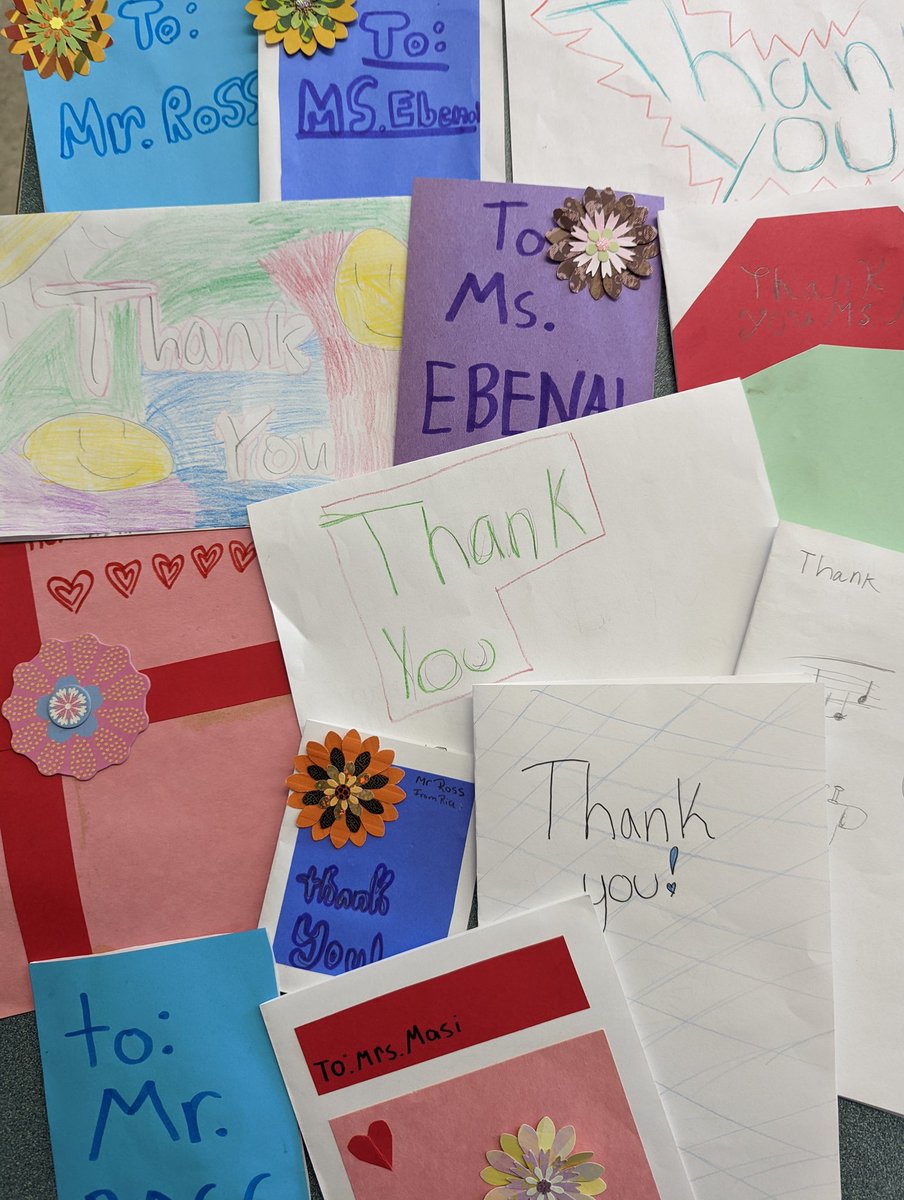 Kindness abounds at Hillcrest Middle! Hillcrest students found all kinds of ways to be kind this week. Green team wrapped up RAC week by creating some "happy mail" for staff members they appreciate. 

#racweek #realactsofkindness #realactsofcaring #kindnesscounts 
<a href="/sd43bc/">School District 43</a>