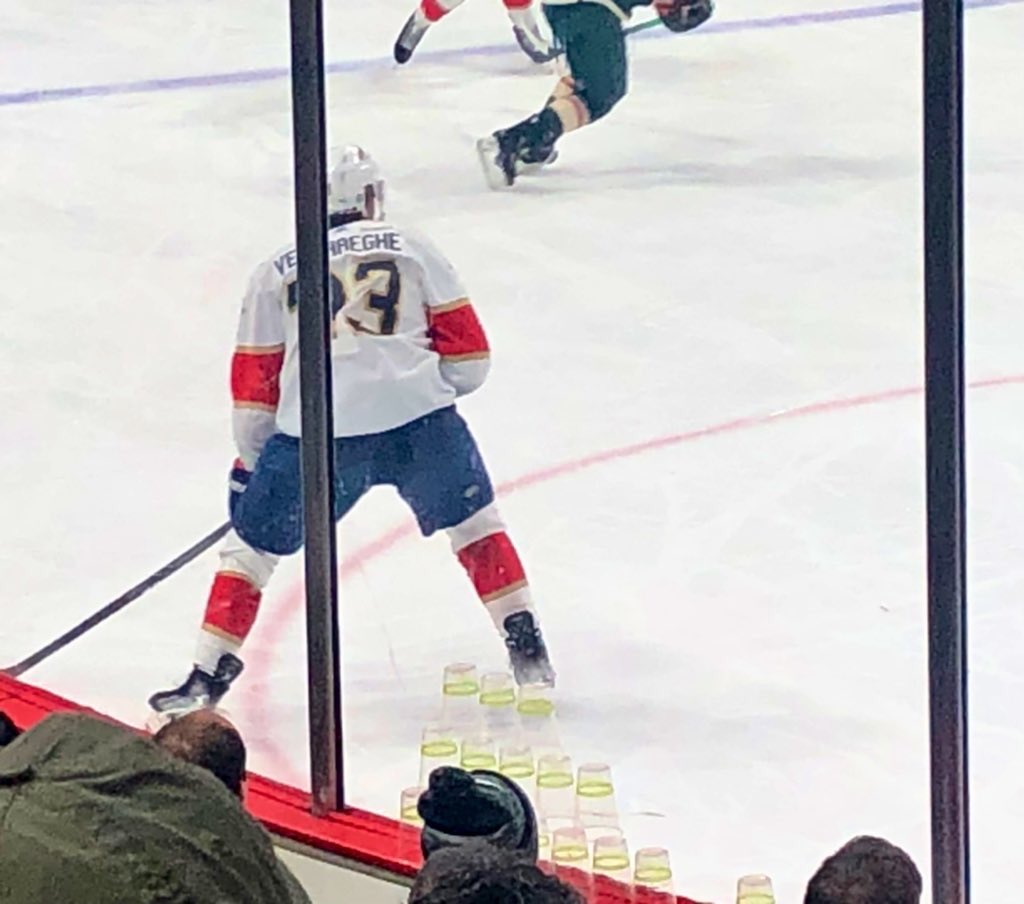 DarlaThomBeek's tweet photo. Let’s go #mnwild peeps are playing stack cups on the glass. https://t.co/nmqBQDD6AN