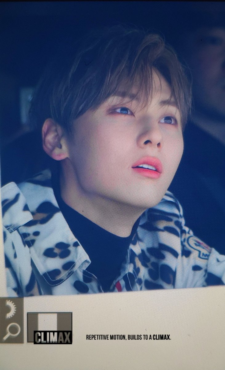 today_hmh's tweet image. 200219 밀라노 패윜 몽클레르

#황민현 #Hwangminhyun #오늘의황민현