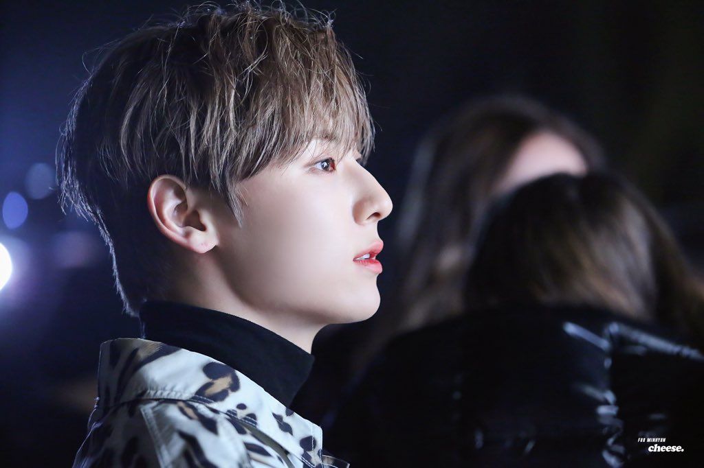 today_hmh's tweet image. 200219 밀라노 패윜 몽클레르

#황민현 #Hwangminhyun #오늘의황민현