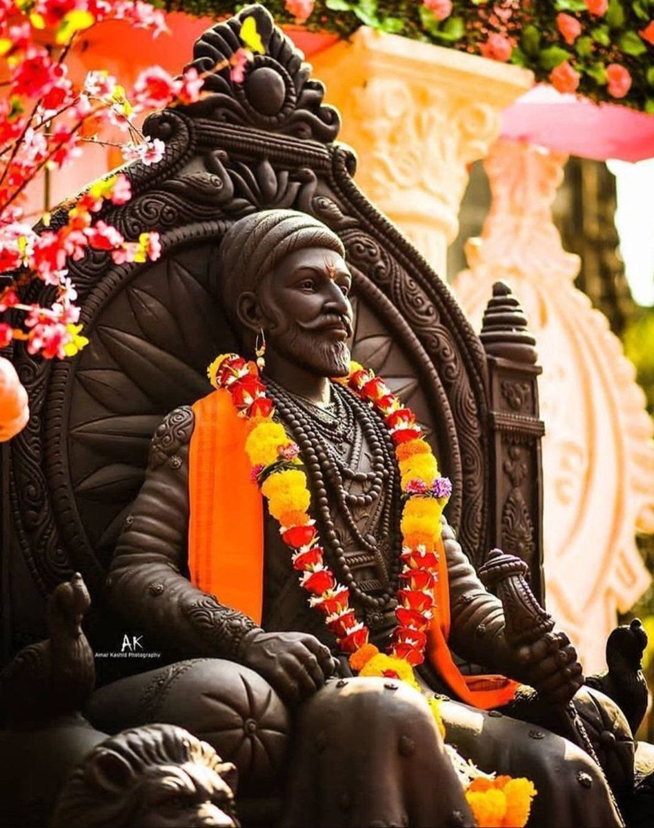 Imtheexplosive's tweet photo. 🎈🎉 Remembering one of the greatest #Rashtraputra, Shri 𝘾𝙝𝙝𝙖𝙩𝙧𝙖𝙥𝙖𝙩𝙞 #ShivajiMaharaj on his birth anniversary. He had a vision for #HindviSwaraj.
#छत्रपति_शिवाजी_महाराज https://t.co/mO2SHFDyHY