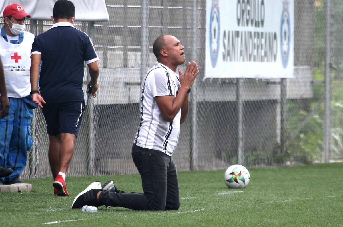 WillyFPC's tweet photo. 🌺 @BarranquillaFC ha recibido 4 rojas este año.

⏰ Ha jugado 29' minutos con 10 jugadores y 34' minutos con 9 jugadores.

✅ No recibió gol en ningún momento con inferioridad numérica y tampoco perdió. 7 puntos de 9. https://t.co/x7jnaifCSc