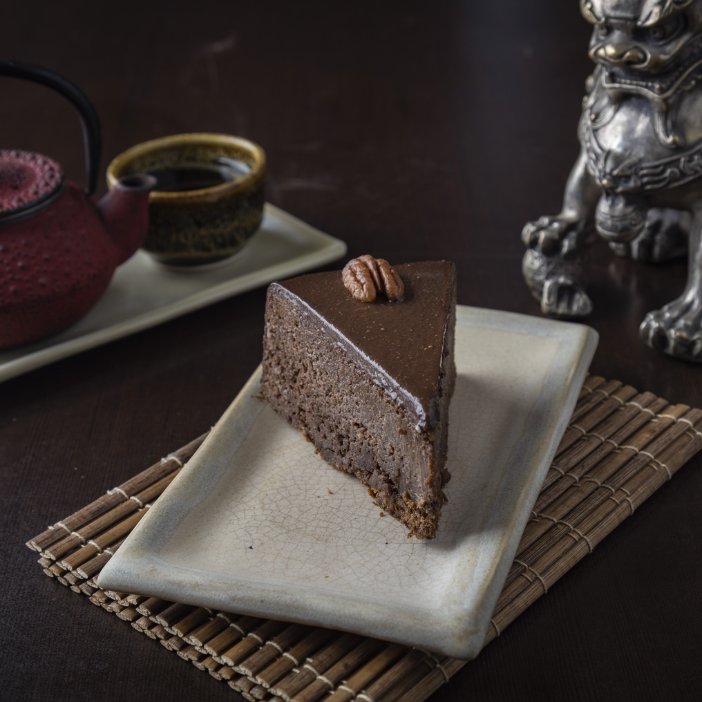 AsianBay's tweet photo. Si te gusta el #chocolate, definitivamente amarás nuestra #rebanada de #Nicoleta, pastel de chocolate con #nuez sin #harina 🤤 Pídelo por nuestros canales #delivery:
🥡Rappi https://t.co/YFEfaViMRj
🥟 Uber Eats: https://t.co/eTgmG4x3DU
🌐 Website: https://t.co/hZHLMSClE5 https://t.co/DkZKr6Orz8