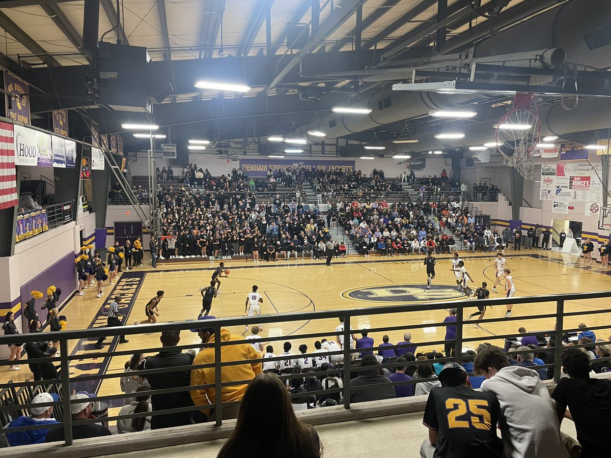 DS_Powerlifting's tweet image. Hasn’t been this packed for a @DenhamSpringsbb game since TMitch was playing on this court. 

You love to see it.