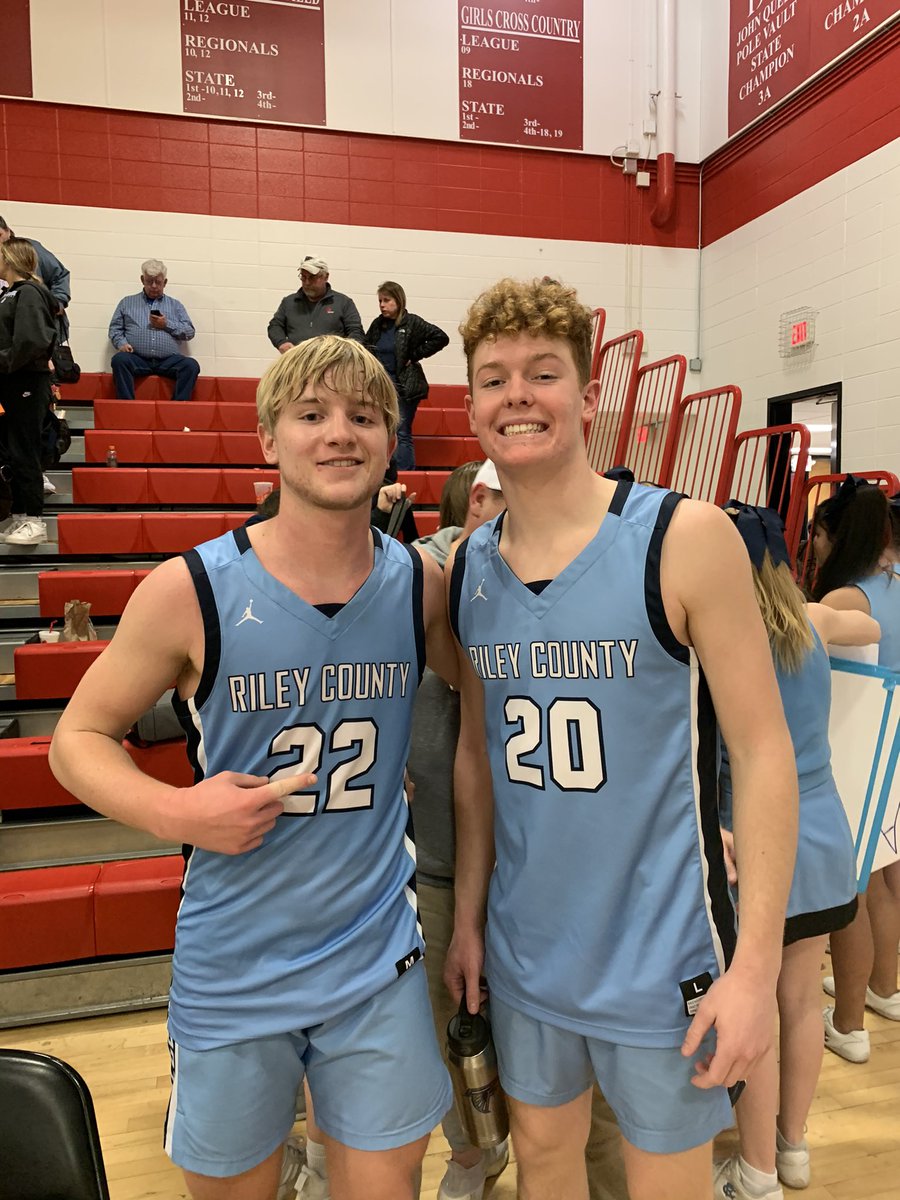 Falcons beat the Rossville Bulldawgs 58-43!! We also welcomed back Trey Harmison! Go Falcons!