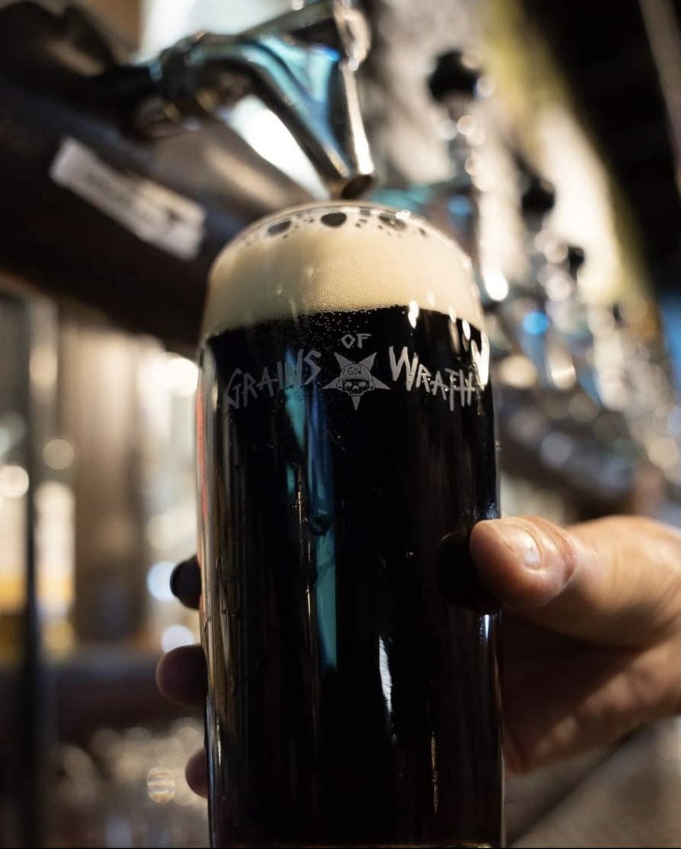 Vancouver_USA's tweet photo. Beyond the Darkness is back again this year with the Northbank Brewers Alliance! Pick up a passport and head out to the participating brewers to collect stamps and enjoy the celebration of dark beer in #SWWashington! 🍻 #Brewcouver #DiscoverVanWA (📸: @gowbeers) https://t.co/igGD14Gxgo