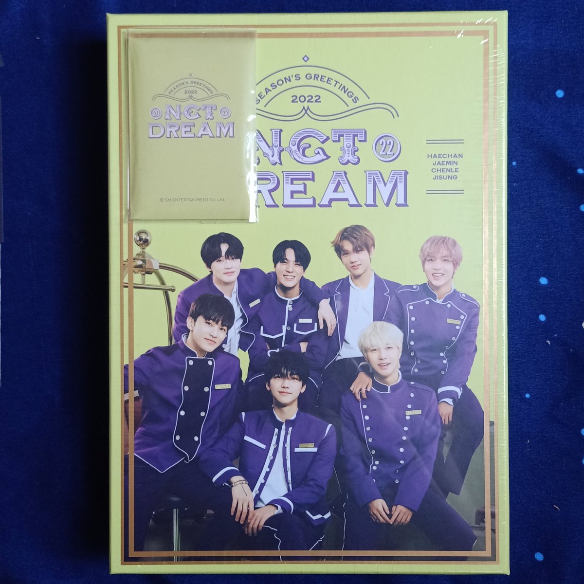 1002cart's tweet photo. wts / lfb
🌷renjun + nct dream quitting sale
🌷50% dp upon reservation, rem bal after 2-3 wks
🌷pls check condition &amp; availability of the item before reservation: https://t.co/c4gTt4Hb3q

🏷️ ph qs photocard pc season's greetings sg withdrama dad v2 mark jeno jaemin haechan taeil https://t.co/HEueCZKjy7