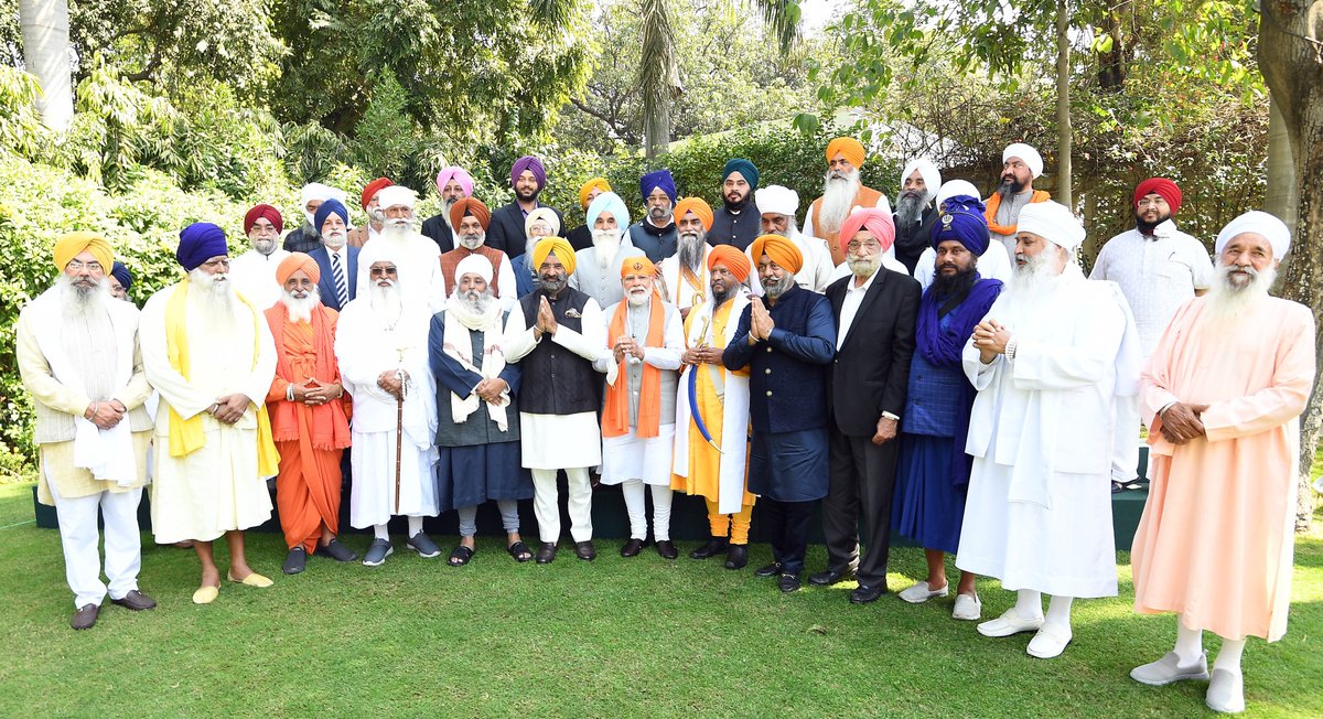 imanpreetbjp's tweet photo. A befitted reply to those who say @narendramodi is against #Sikhs...
Faith needs no caption.
#ModiWithSikhs
@mssirsa @hskalka https://t.co/Ip97OWXZGC