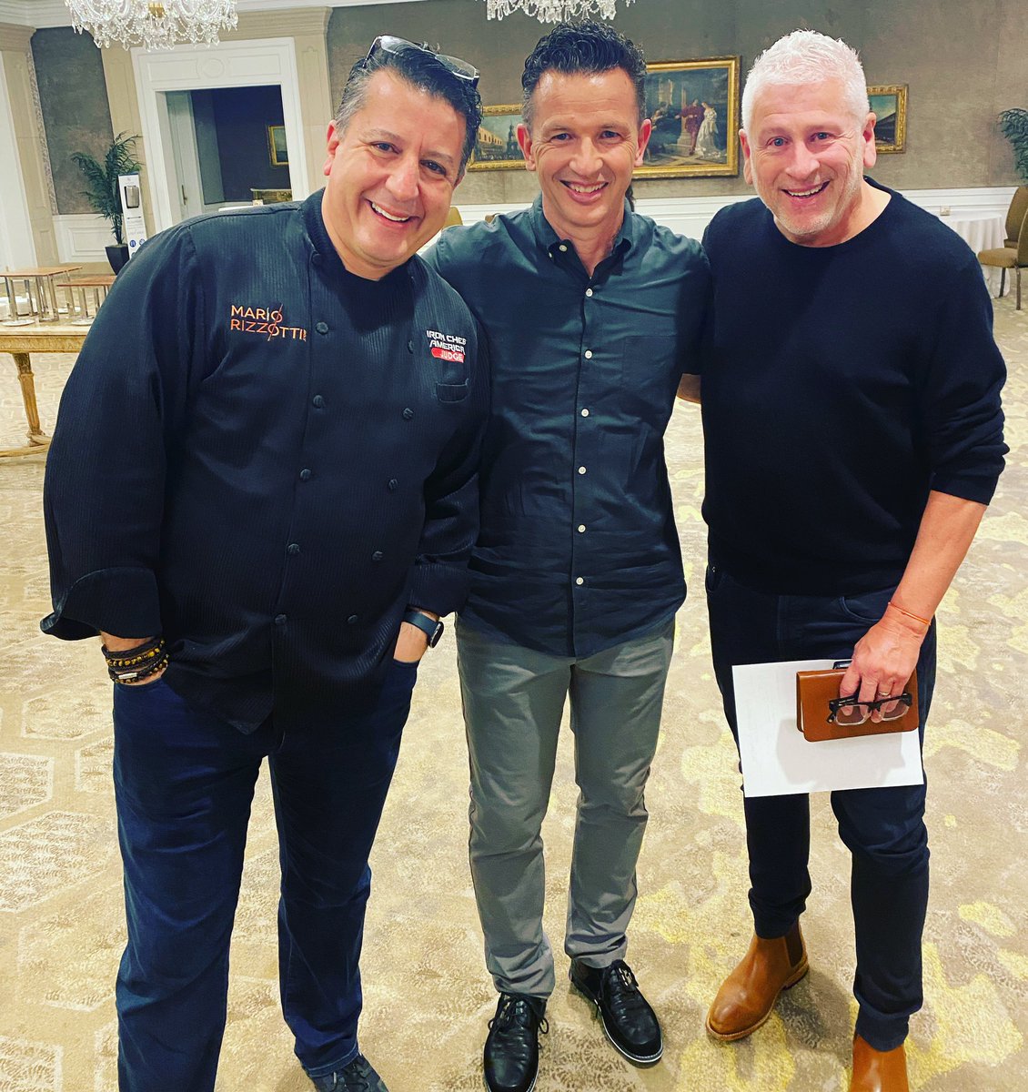 gregstier's tweet image. It was a privilege to hear @louiegiglio preach the Word and then watch @RizzottiMario work his food magic. Great preaching followed by great food equals a great night! God is doing some amazing things at @dare2share President’s Gathering!