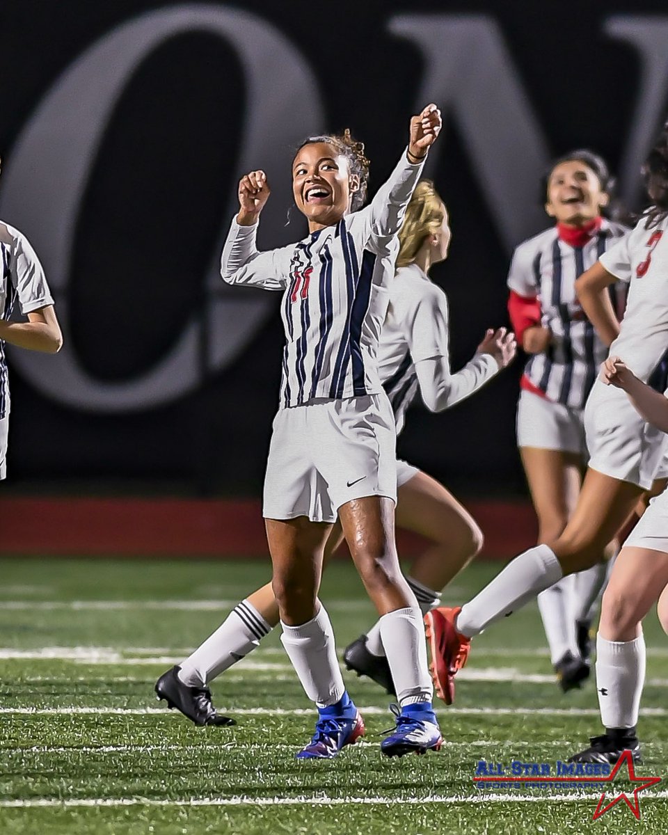 Friday night, under the lights, 2 wins! It’s a great night to be a Lady Eagle!
JV 2-0 
Varsity 7-0 
#somethingspecial #provethemright #arrowcelebration 

<a href="/DawsonHighSchl/">Dawson Eagles</a> <a href="/tascosoccer/">TASCO</a> @LethalSoccer <a href="/50_50Pod/">The 50/50 Podcast ⚽️🎙</a>