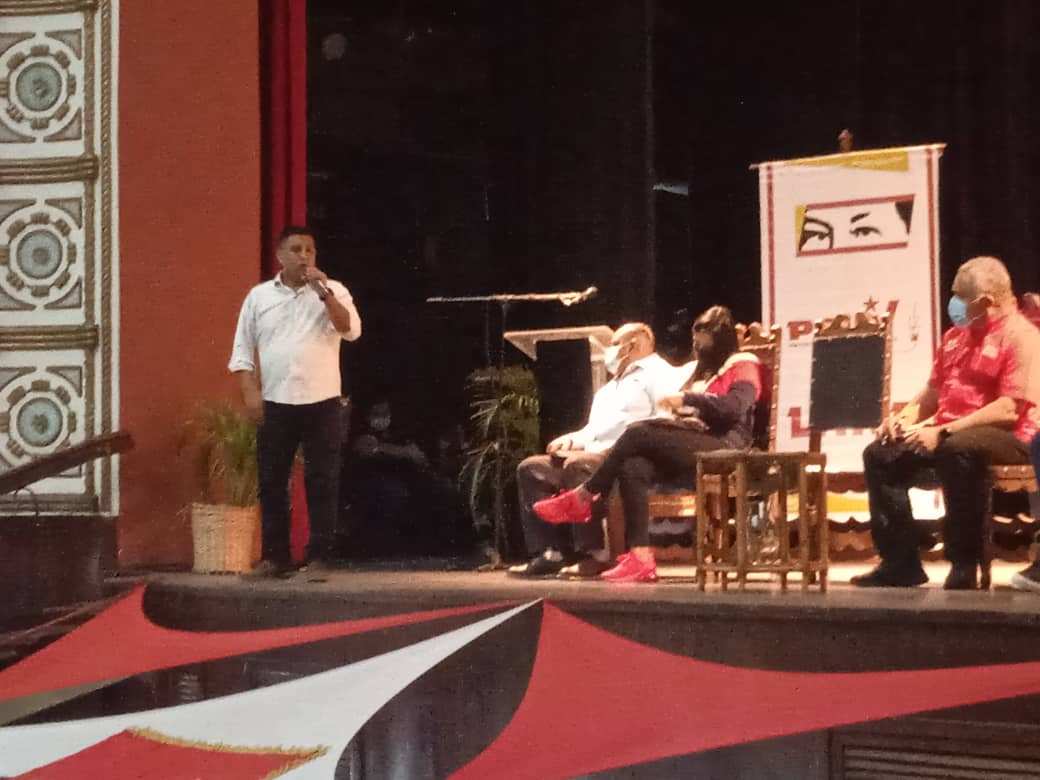 RSuarezPSUV's tweet photo. #18Feb Excelente encuentro del equipo político estadal @PSUVLara_ con los integrantes de la D.N @PartidoPSUV @PedroCarreno_e y @pinfantea quienes dieron orientaciones para el cumpliendo de las 3R rumbo al V congreso del #Psuv y IV de la #Jpsuv @NicolasMaduro @dcabellor https://t.co/Viw50FmCrM