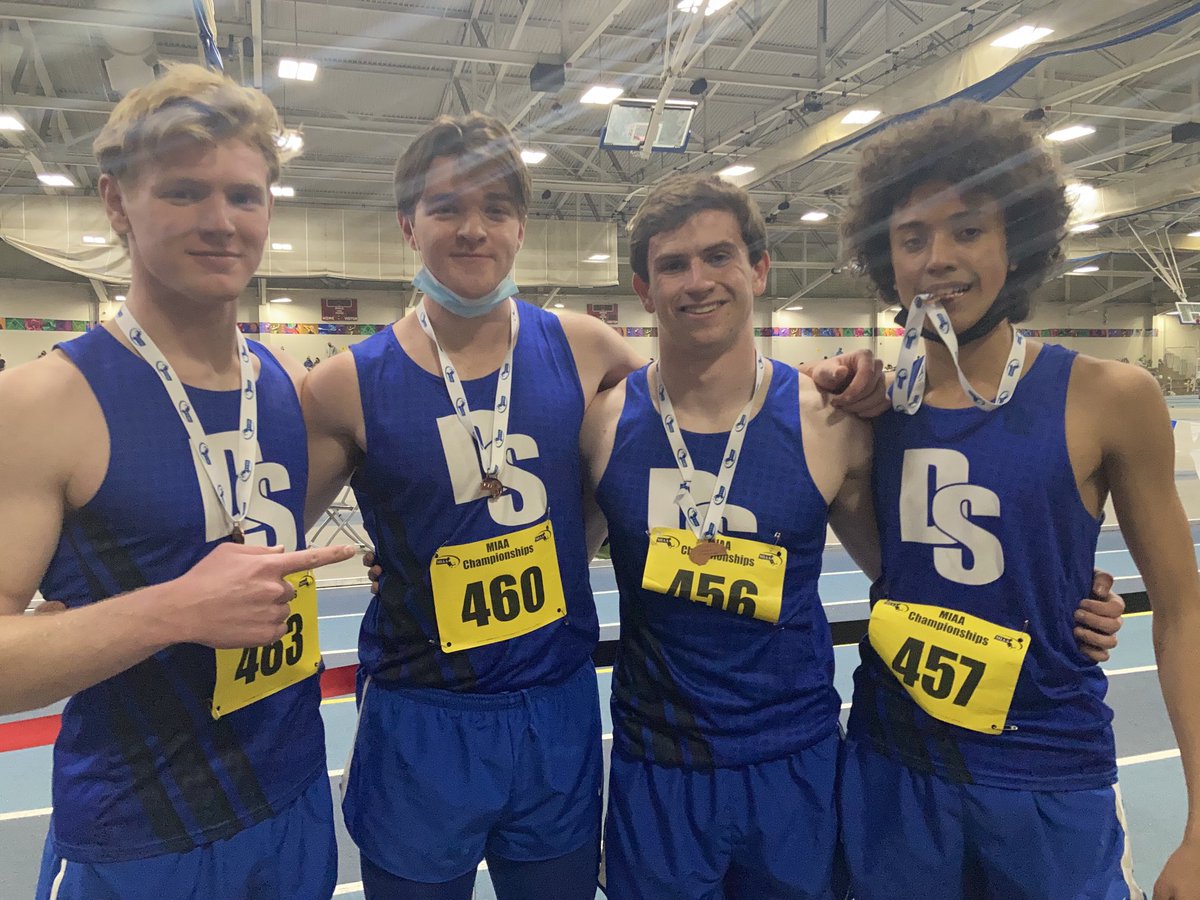 Luke Loeffler, Dan Griffiths, Johnny Bennett &amp; Owen Comiskey broke the school record in the 4 x 400 relay at D5 states.  I couldn’t be more proud of these boys.