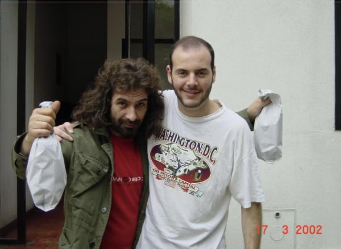 maxbidart's tweet photo. Corría el año 2002 y el Pacha de #EstasLoco nos traía facturas y armábamos la web de la banda https://t.co/lag5o7sbhX