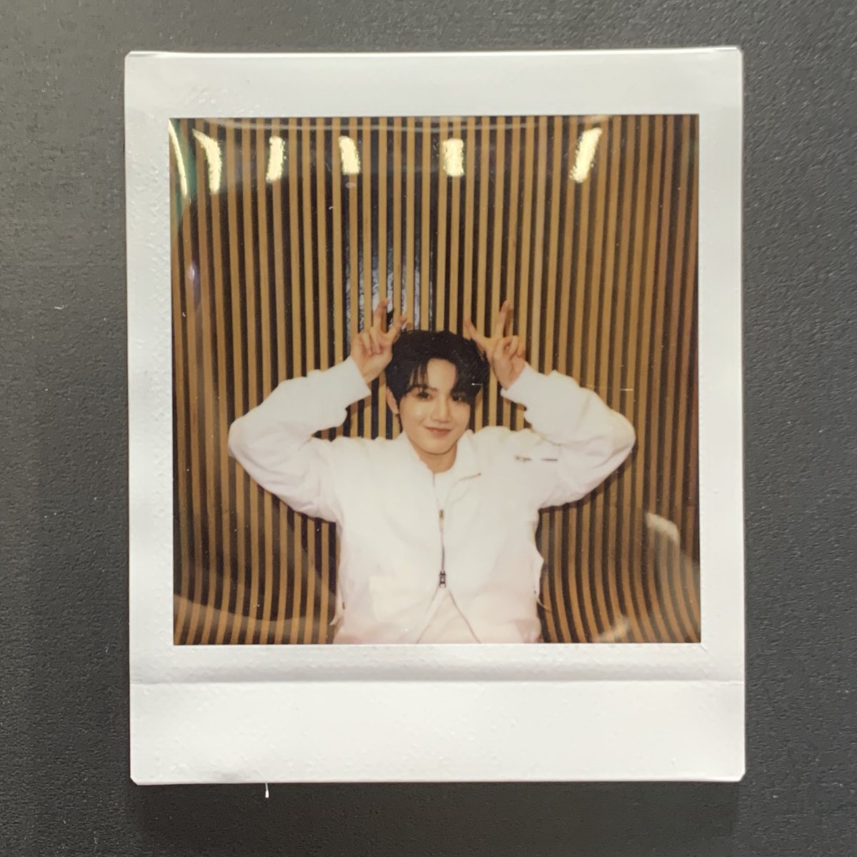 AllAboutJunkyu's tweet photo. junkyu's polaroid 🖤 https://t.co/IqfyS9QlZx