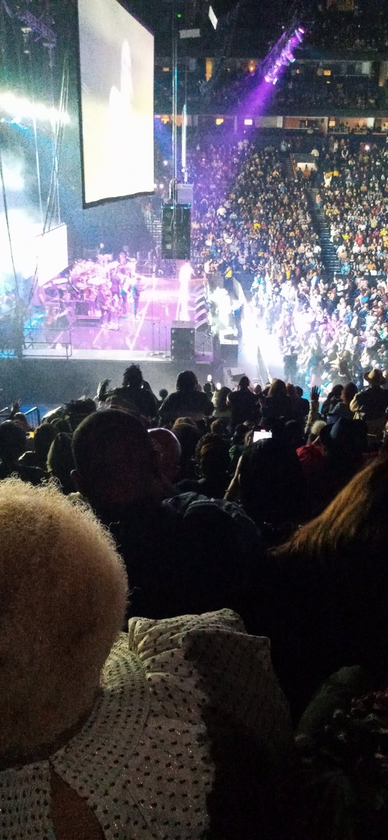 badsumbody's tweet photo. @CharlieWilson You dropped the bomb on me!!! Nashville baby!! https://t.co/rhGwF69ley