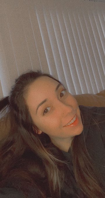 here&rsquo;s my face for once 🤪 https://t.co/kD4QUzEqae<a href="/tag/newprofilepic"class="tags"><span>#newprofilepic</span></a>