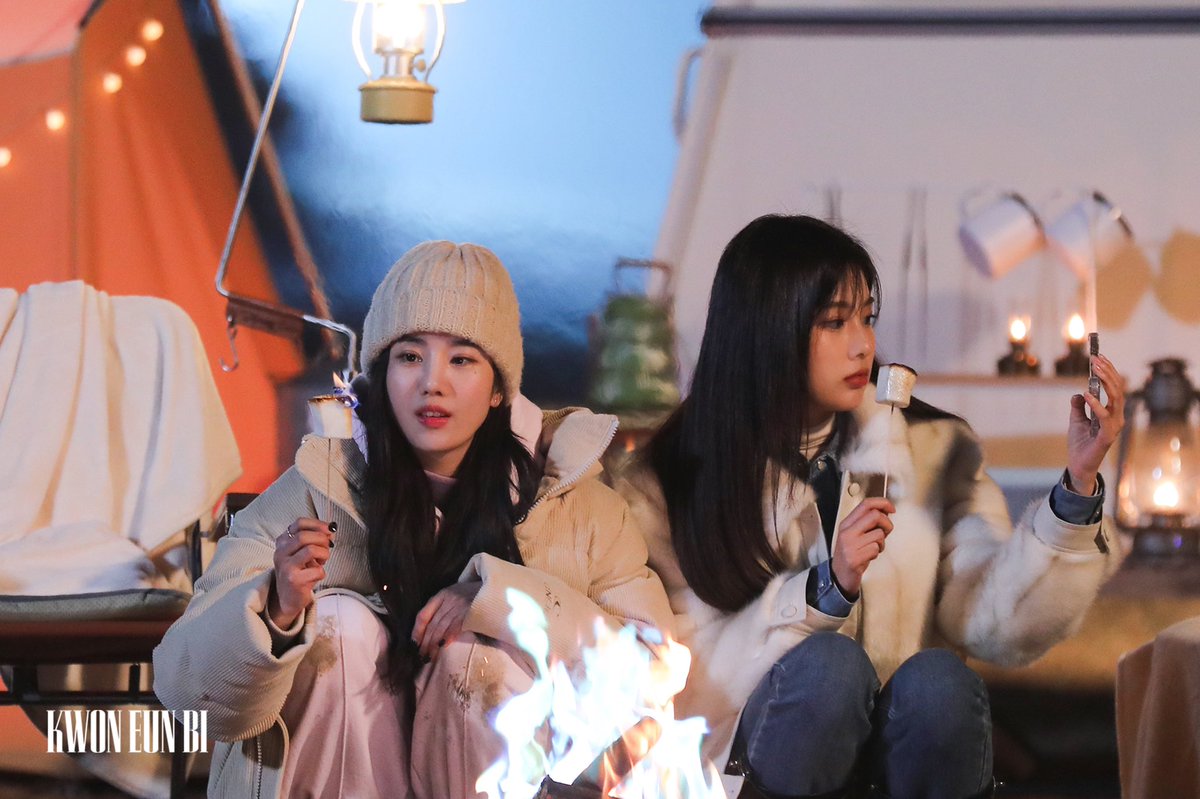 Eunbi going camping with Hyewon💐 (2022)