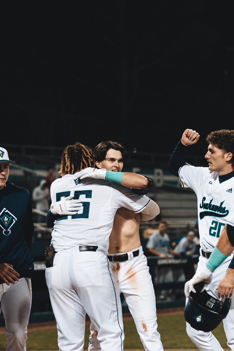 UNCWBaseball's tweet photo. Flicks from tonight’s walk-off win 📸 https://t.co/yaxjv4vIPB