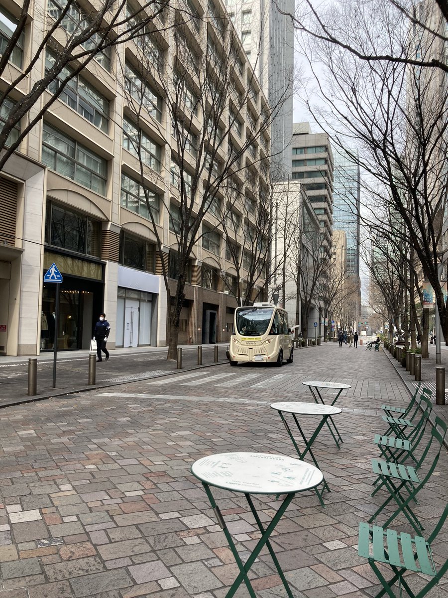 automotive test drive at Marunouchi, Tokyo.
so cool!

BOLDLY
#BOLDLY