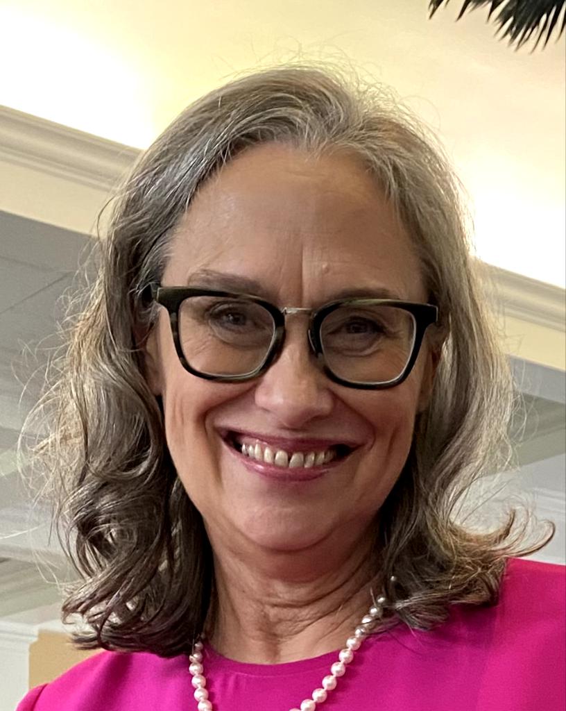 LoynoSCD's tweet photo. On Fridays, we want to highlight members of the SCD faculty. Today, we want to shine a spotlight on Public Relations Professor @CathyRogersPRof at @Loyola_NOLA. #loyno #FacultyFriday https://t.co/AZ8CpUvyJi
