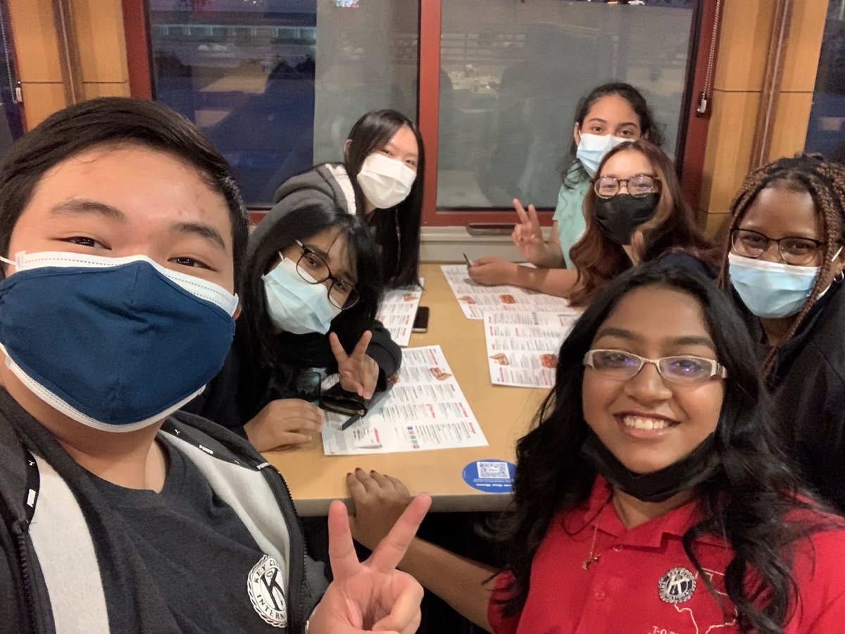 Jonathan Huang tweet media