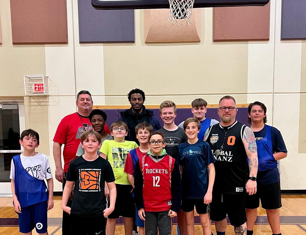 CRHogueJr's tweet photo. Thx @Rankycurt0 for coming out today, talking to my boys &amp; telling them a little about your story. Proud of ya. Keep up the hard work. 
@lakechurchdfw @phollis674 https://t.co/G0K2PDLWwJ
