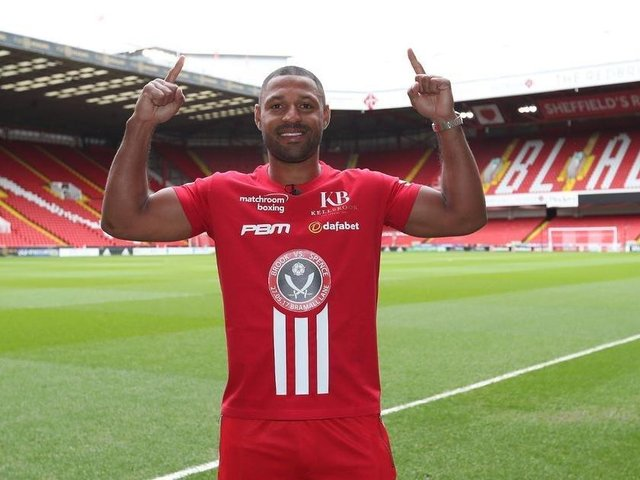 TheFLZone's tweet image. Who wins tonight? 🤔

🔁 RETWEET for Kell Brook

❤️ LIKE for Amir Khan

#KhanBrook