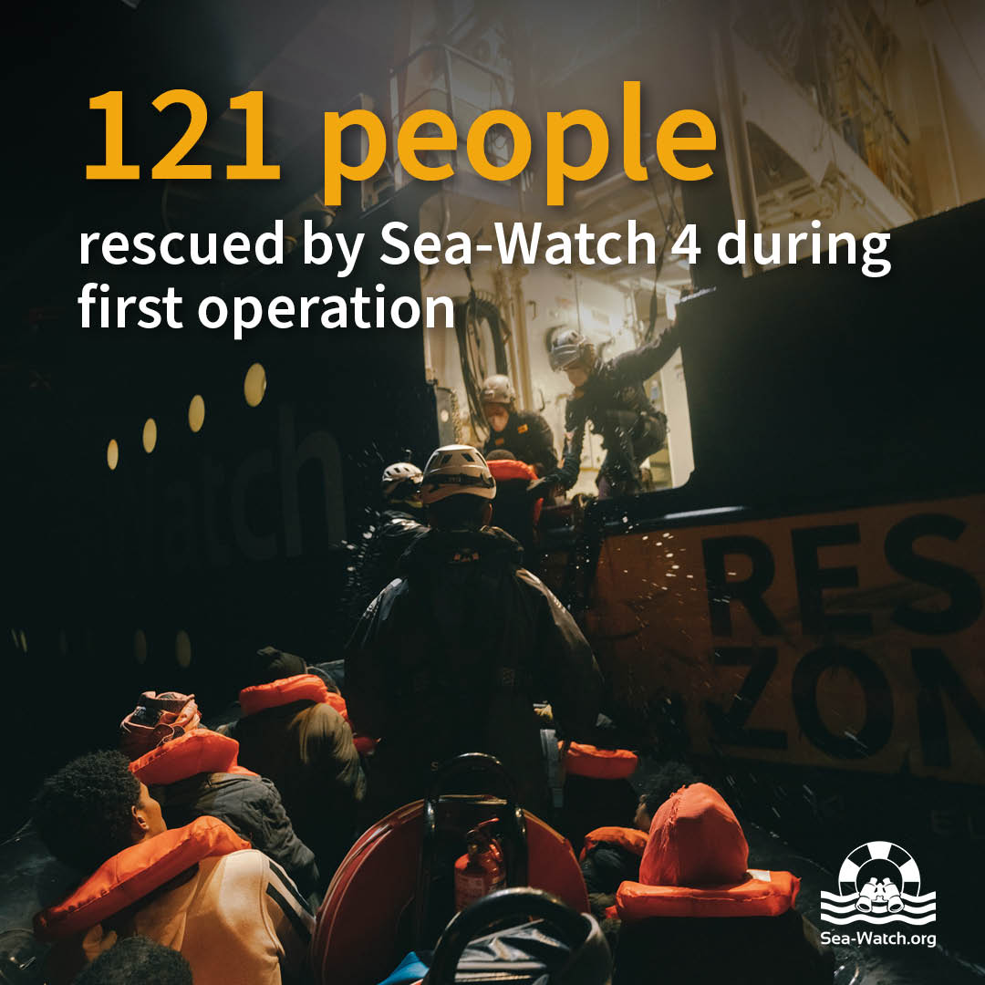 🔴 The #SeaWatch4 has taken 121 people on board in a first rescue operation.
In the early morning hours, our crew spotted the boat in distress and launched our rhibs to evacuate the people from the unseaworthy boat.