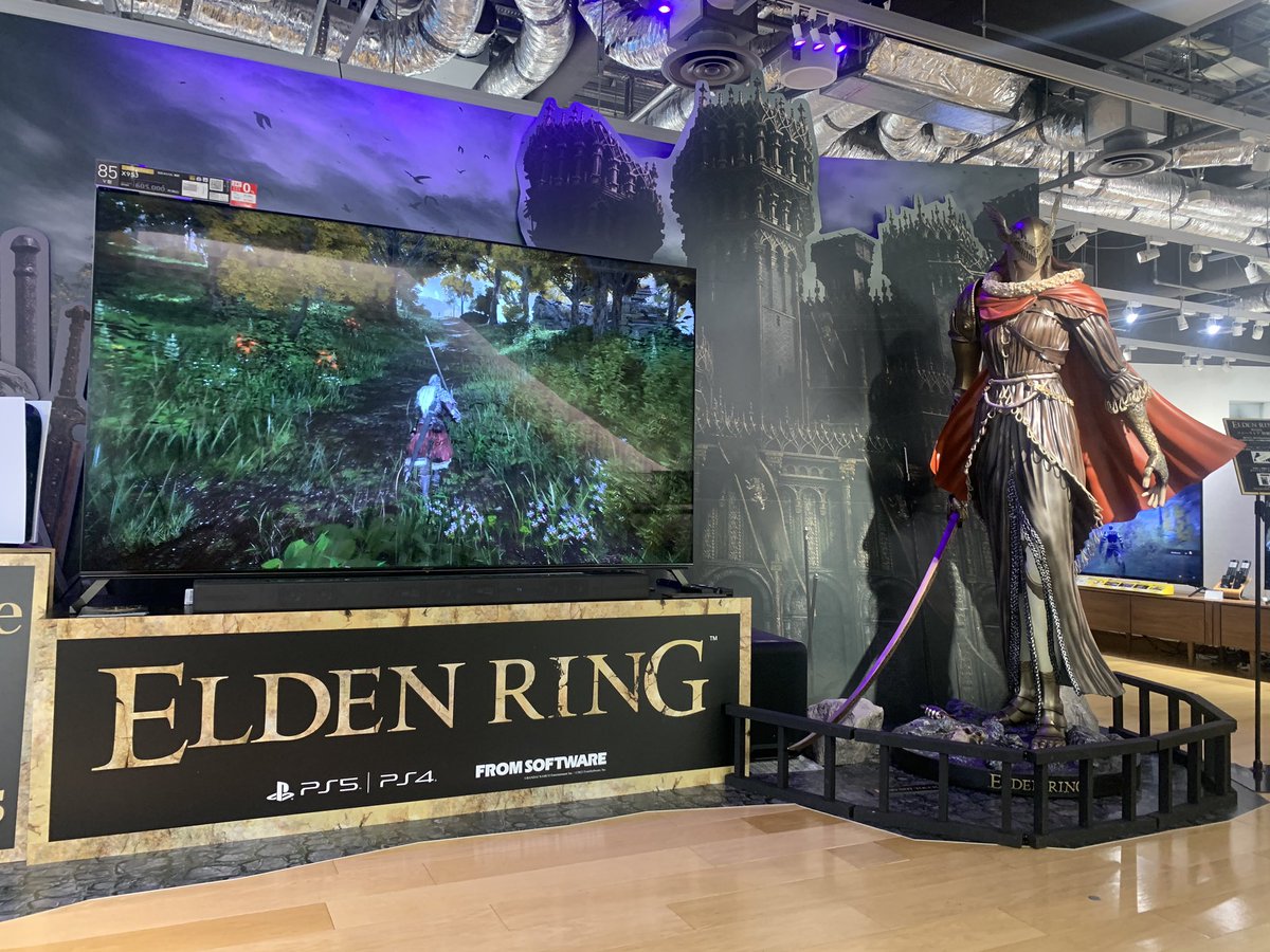 Chrono_Capsule's tweet photo. Eldenring count down gallery at SONY Ginza 🔥🔥🔥
#ELDENRING 
#ELDENRING_SONYSTORE https://t.co/8YN557bmWZ