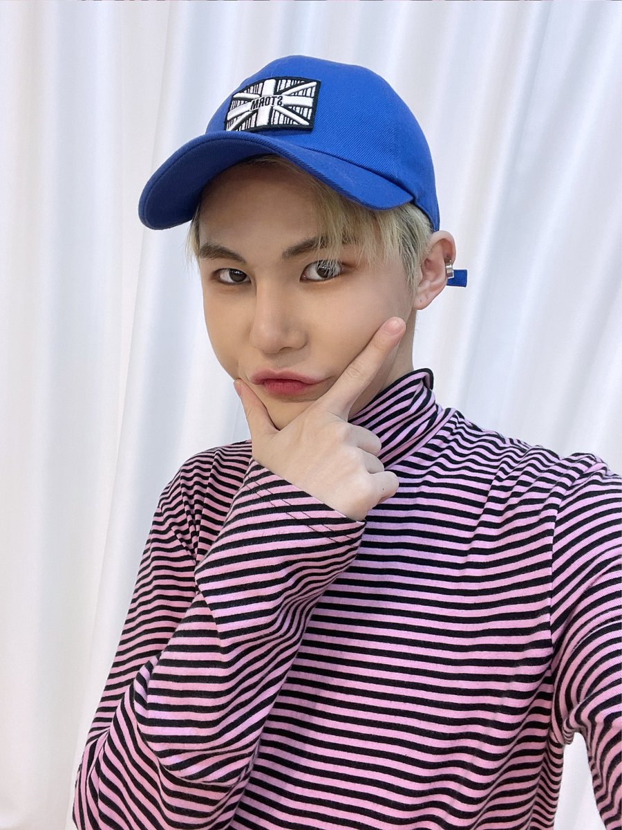 megamaxupdates's tweet photo. [ #ROHAN ]

#MAXIMUM💚 Everyone, what is MBTI? 

My.. MBTI is... what do you think?!!!

#메가맥스 #MEGAMAX #MGX 
#MBTI에 #진심인편 https://t.co/X6jugltAGa