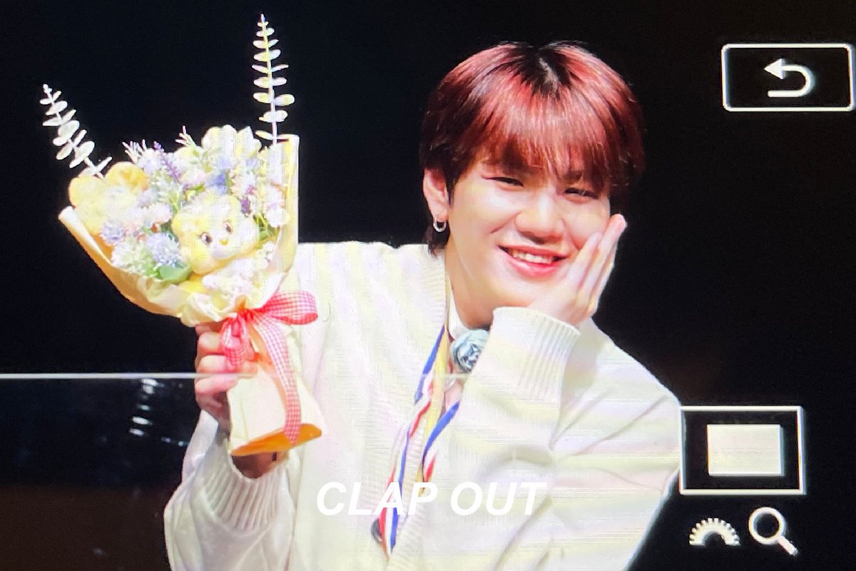 ClapOut_980506's tweet photo. 220219 #업텐션 #환희 #UP10TION #HWANHEE https://t.co/bRFZypHTJt