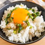 やみつきになること間違いなし？!麺つゆなどを使った「卵かけご飯」レシピ!