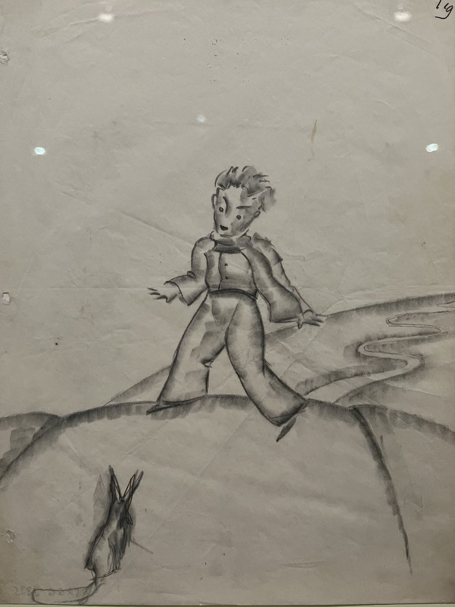 CulturezVous's tweet image. 🌟 Le @madparisfr rend hommage au #PetitPrince et à Saint-Exupéry avec une exposition qui rassemble de nombreux documents d’archives ainsi que le manuscrit du livre, conservé à New York et exposé pour la première fois en France.

🔭 Une expo coup de ♥️ à voir jusqu’au 26 juin.