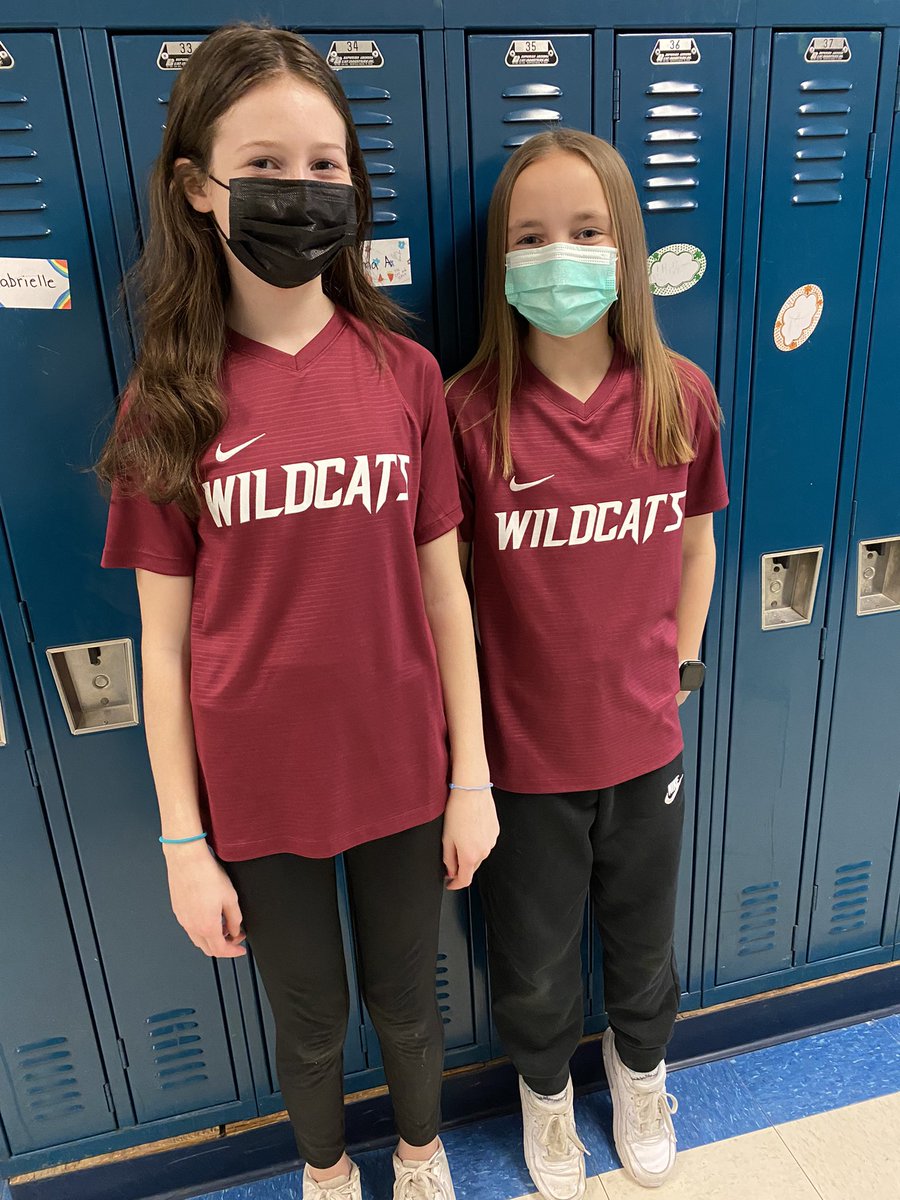 MrsKeady's tweet photo. Twin day! #wbwildcats https://t.co/iFBGkvTjwI