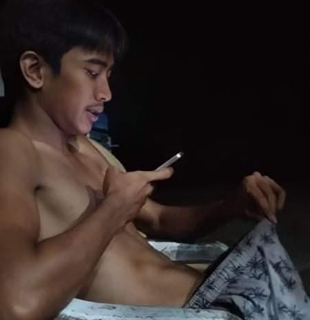 Rumdul2's tweet photo. តើពេលទំនេរ ប្អូនចូលចិត្តធ្វើអ្វី? https://t.co/yiZCpi9eHy