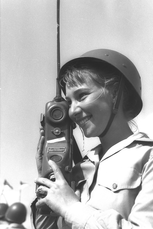 war_only's tweet image. В эфире “израильская военщина”. Часть 5-6 - продолжаем исторический обзор того, чем пользовался ЦаХаЛ для устойчивой связи с момента своего основания...

war-only.com/v-efire-izrail…