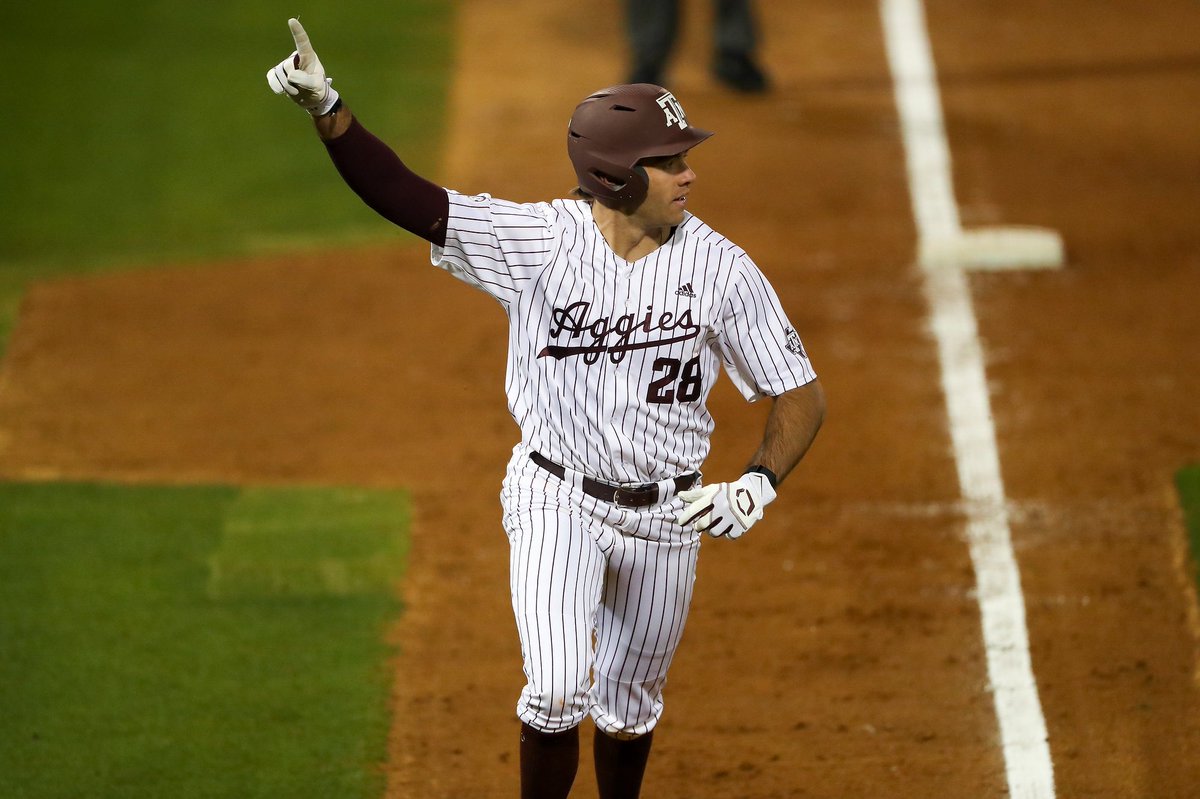 AggieBaseball's tweet photo. Opening Day x @AggiePhotogs 

📸 https://t.co/ifD1I3VF49 https://t.co/lVzgO00txZ