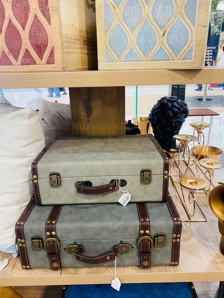 mallofthesouth's tweet photo. #FeaturedStore
Add that special touch to your home π‘ with these vintage and unique decor items from @PNASouthAfrica ππ§‘ https://t.co/xWbSBmITQG