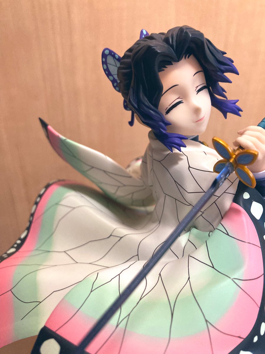 shipporidoudosu's tweet photo. 「とっととくたばれ、クソ野郎」

そんなセリフが聞こえて来そうな胡蝶しのぶさん届きました！
原型より大人っぽくて好み！！
特典の、ニッコリ顔変えパーツも最高です。

体調優れんが元気になった。
かわいい、は、元気の源！

＃コトブキヤ
＃ARTFEX https://t.co/mUam8C5ZCh
