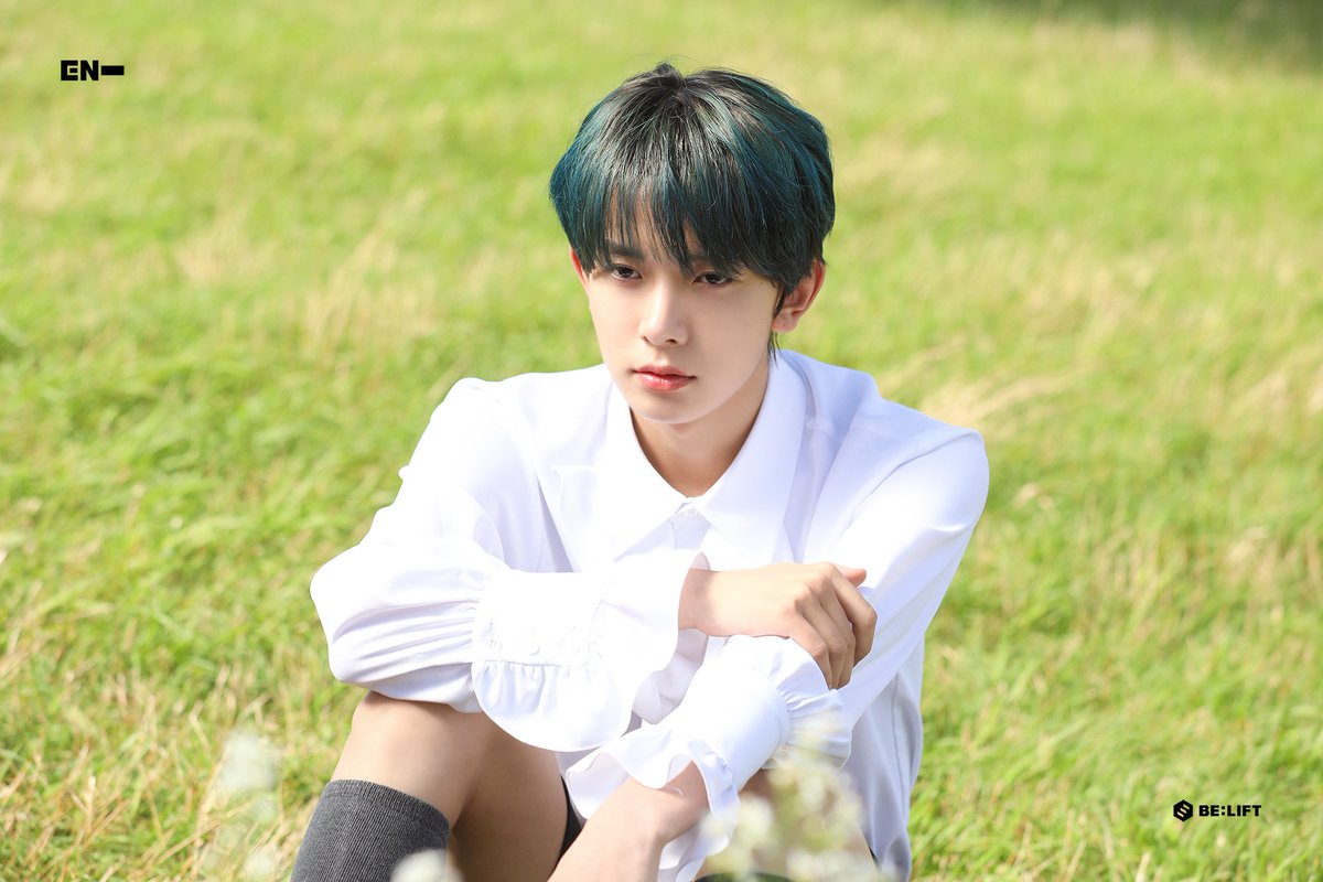 LayAttp's tweet photo. Lee Heeseung is the prettiest boy I've ever seen and no one change my mind. https://t.co/xaCBrt0vzQ