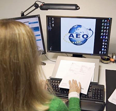 Stevecolle haetaan tulli- ja viranomaisasioiden asiantuntijaa vakituiseen työsuhteeseen. Työpiste on Kotkassa, mutta meillä on mahdollisuus tehdä myös etätöitä. Tutustu firmaan, työtehtäviin ja hae! #rekrytointi #asiantuntijatyö #rekry #logistiikka
steveco.rekrytointi.com/paikat/?o=A_A&…