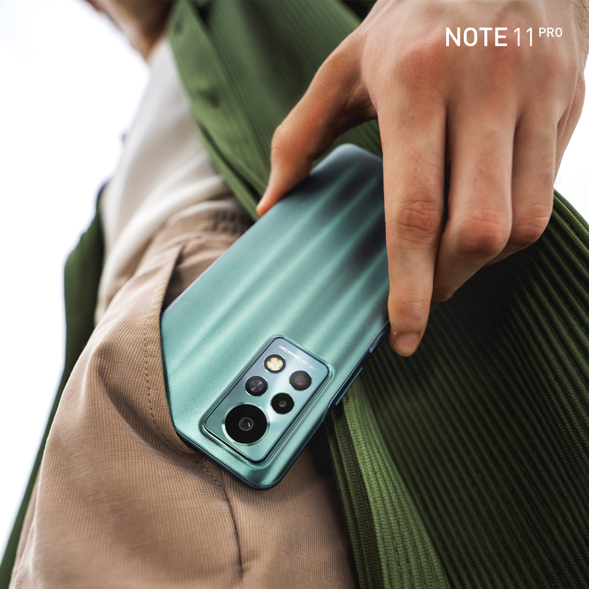 infinixrwanda's tweet photo. Get the feeling from holding the #NOTE11Pro in your hands! 

What are your thoughts on the #InfinixNOTE11Pro design?

#infinixmobile
#style
#lifestyle https://t.co/IQxEz3iTI8
