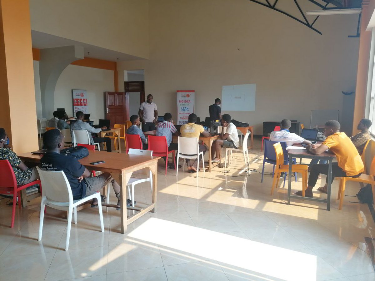GDG Cloud Mbarara | #BuildwithAI tweet media