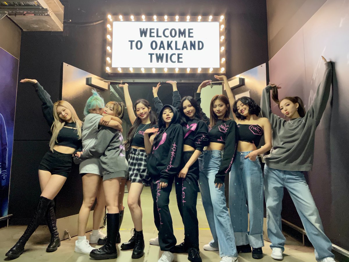 TWICE 4TH WORLD TOUR ‘Ⅲ’

ONCE! Thank you so much for being with us in Oakland :)
Your LOVE to us was incredibly beautiful🍭😎 How was our LOVE to you all ?💕 To feel this unforgettable moments again, We will be back soon !

#TWICE #트와이스 #TWICEinOakland #TWICE_4TH_WORLD_TOUR
